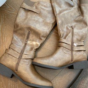 Women's Extra Wide Calf Boots Size 10 - Brand New, Never Worn